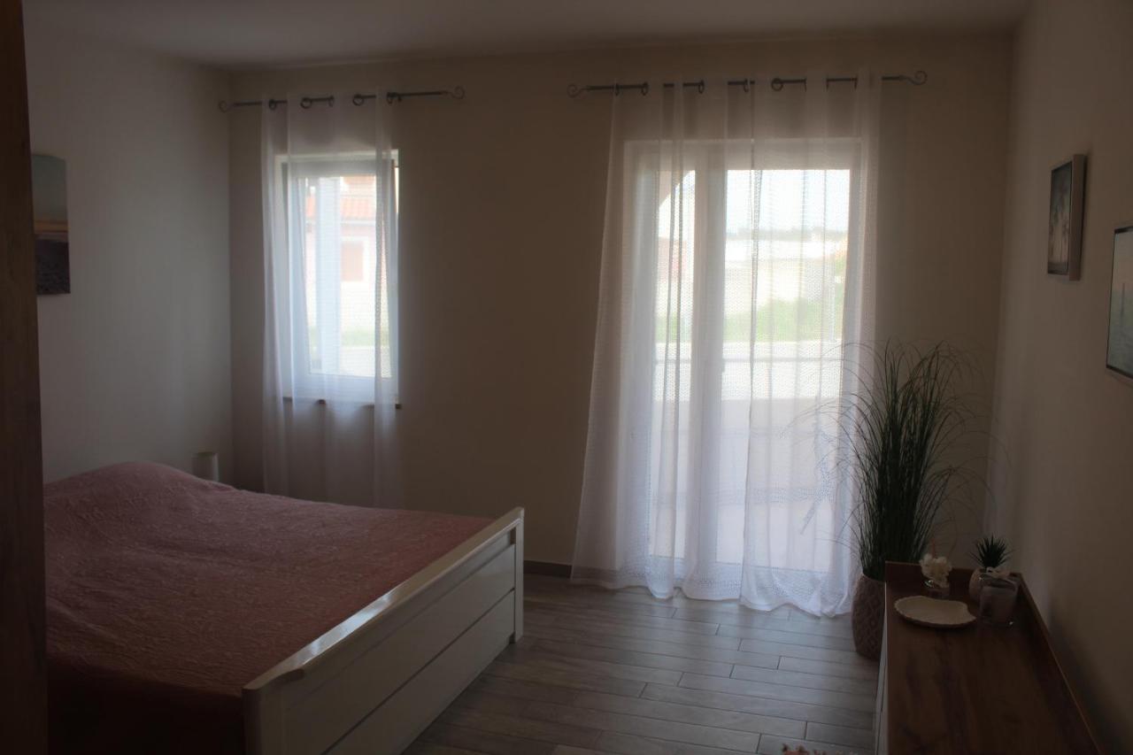 Sanda Apartamento Banjole Exterior foto