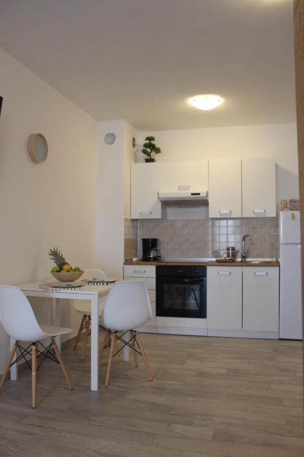 Sanda Apartamento Banjole Exterior foto