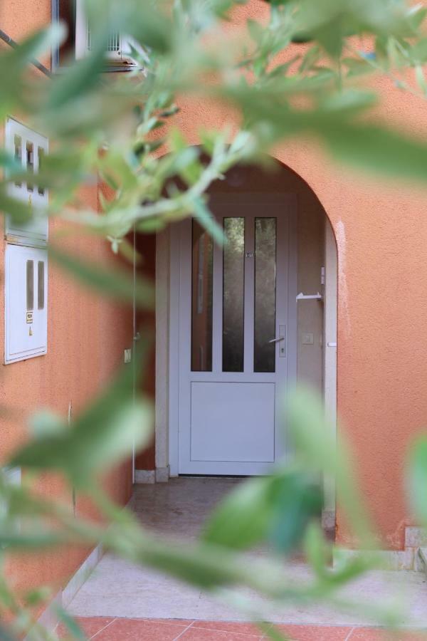 Sanda Apartamento Banjole Exterior foto